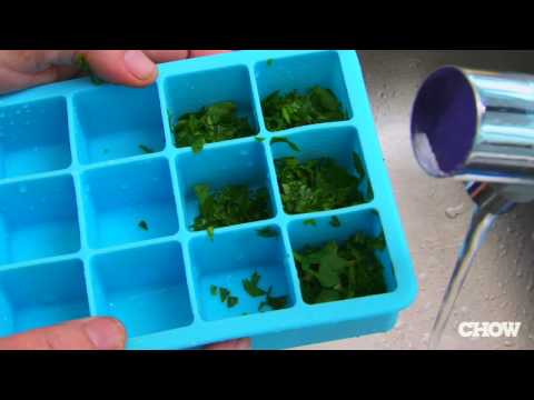 How to Save Herbs by Freezing - CHOW Tip