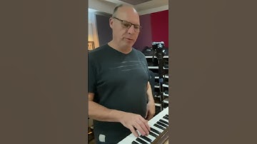 👍 😀: How to Program a Vintage MiniMoog - You