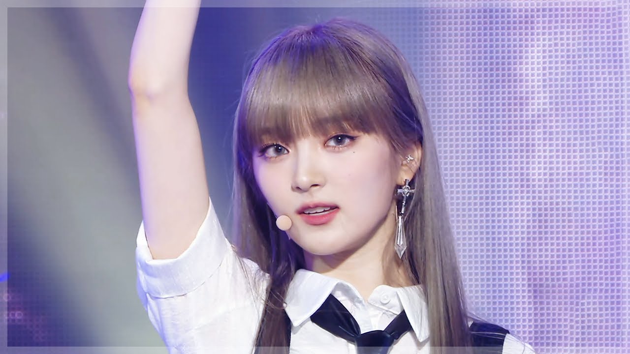 아이칠린(ICHILLIN) 이지(E.JI) - 달의아이(La Luna) 세로직캠 (Vertical Cam) / 220611 Show!MusicCore