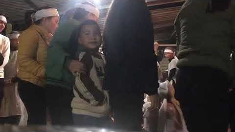 Đưa cụ vong đi thăm 36 cảnh chùa