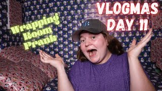 Christmas Gift Wrap Prank on Girlfriend: Vlogmas Day 11