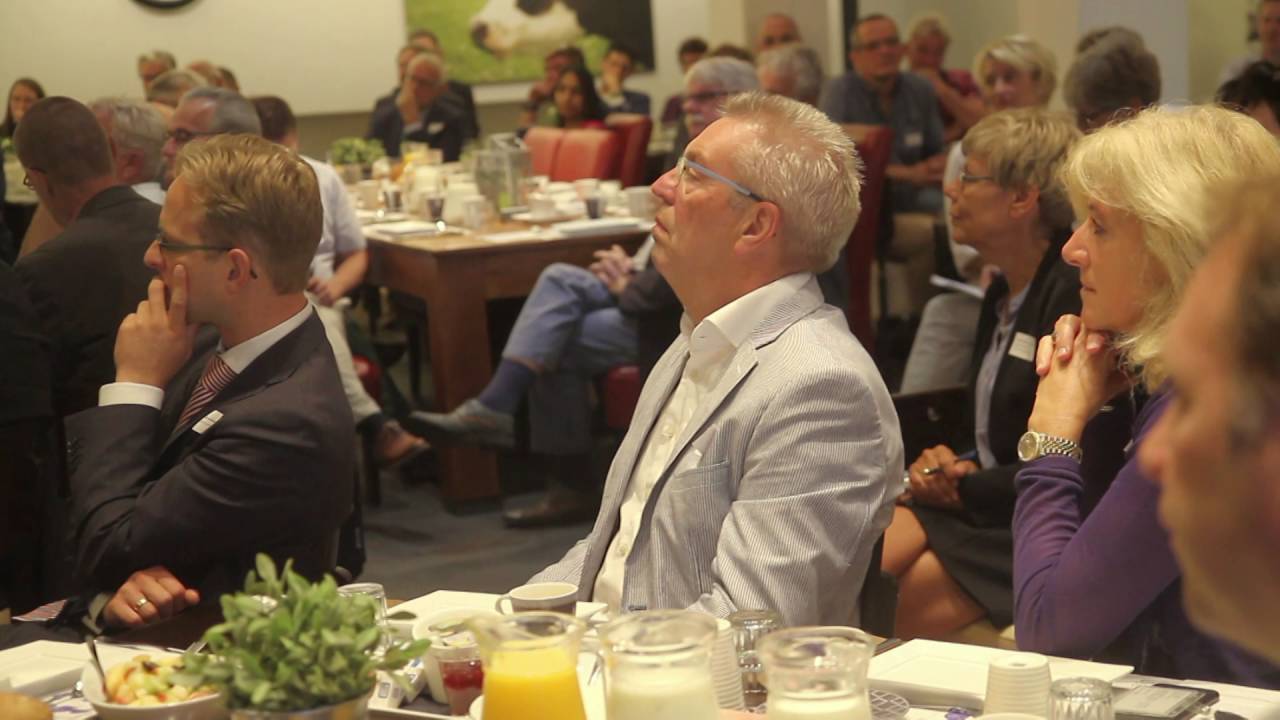 Christelijke leiders in Dordrecht eten Prinsjesdagontbijt YouTube Christelijke leiders in Dordrecht eten Prinsjesdagontbijt YouTube