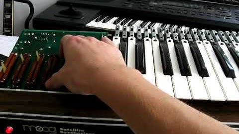 Moog Satellite Restoration part 1 (by Synthpro)