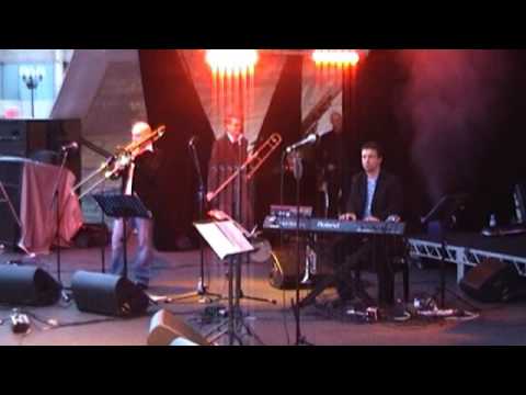 Jeremy Borthwick trombone solo 'Chump Change' with...