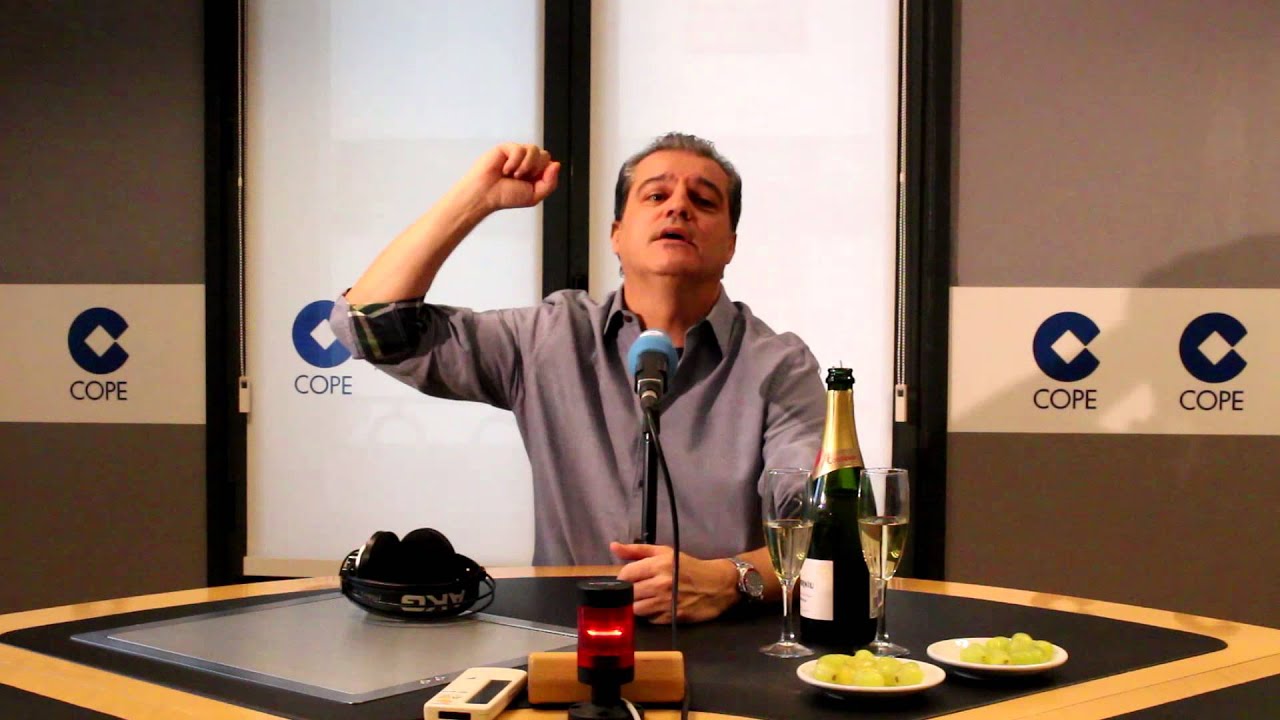 Ramón García: las uvas y la capa - YouTube