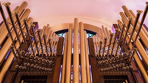 Rodgers Hybrid Organs: Fanfare for the Common Man - Aaron Copland.