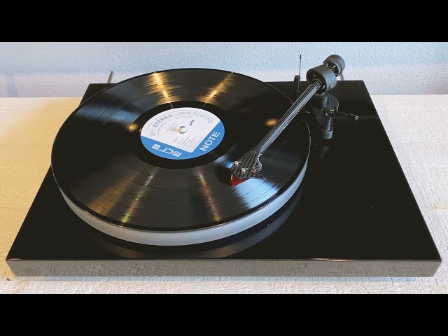 Julian Lage - Squint