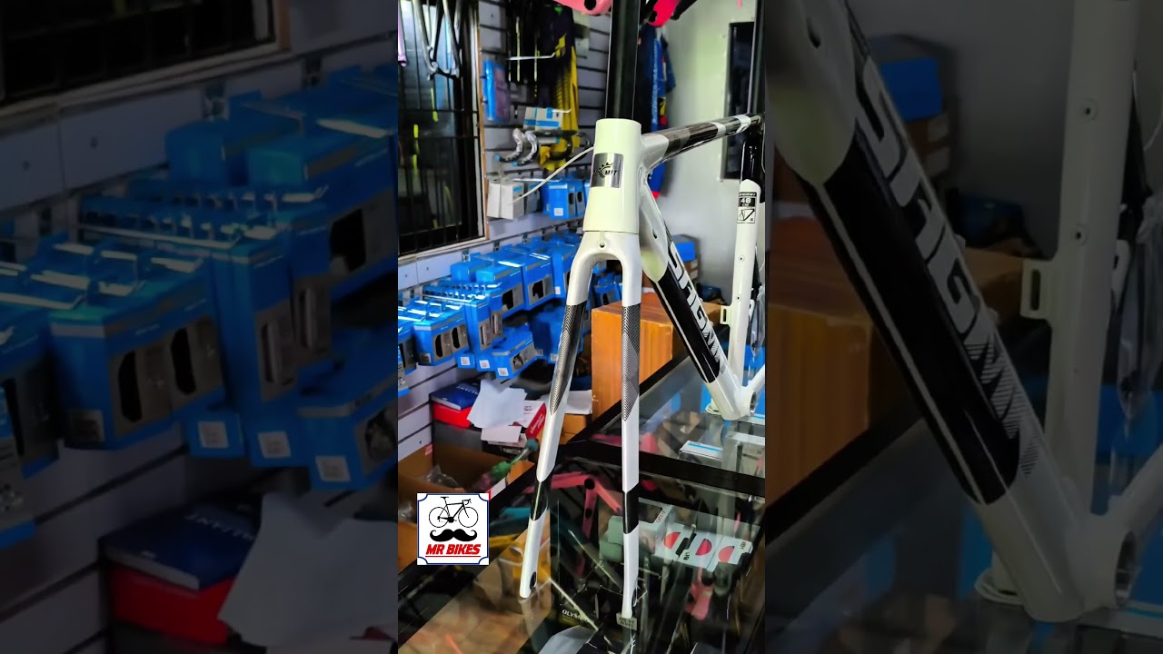 SAGMIT VENENO FRAME! AERO NA CARBON FORK PA!