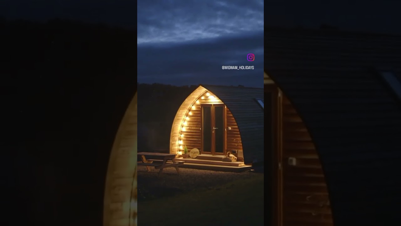 Enjoy a romantic getaway in a cosy glamping cabin 🥂 