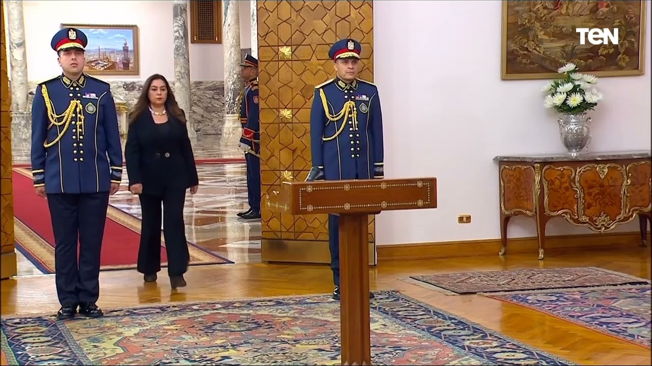 الحكومة الجديدة تؤدي اليمين الدستورية أمام الرئيس السيسي