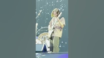 John Frusciante is doing Setting for PDS1002 #johnfrusciante #redhotchilipeppers #レッチリ #pedalboard