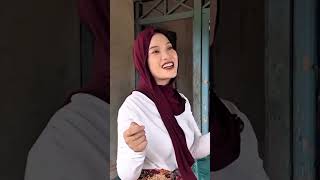 Neng Mila Cantik Goyang Sambil Nungguseblakmilanengmilagadiscantikytshorts sort reels