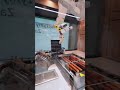 Ten robot potrafi robić Hot dogi! 😱