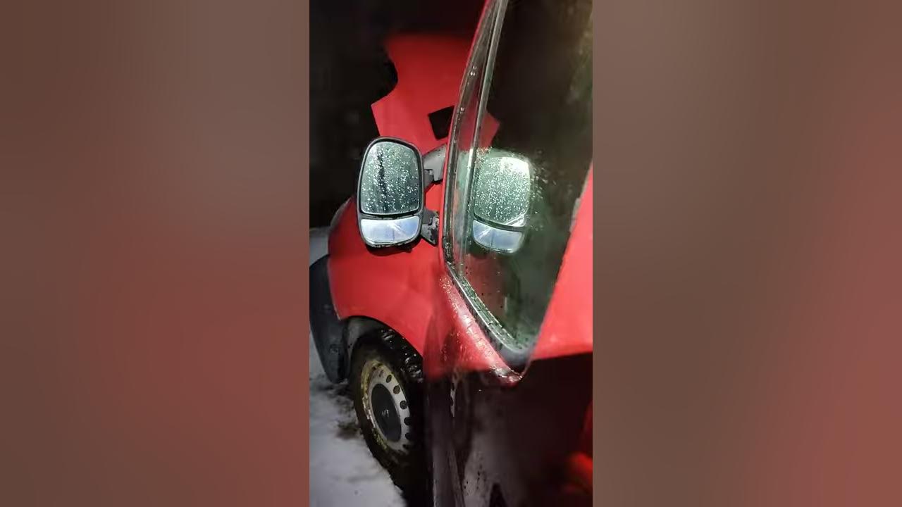 Opel Vivaro van cuts out when body is jolted, e.g. door closed, WTF???