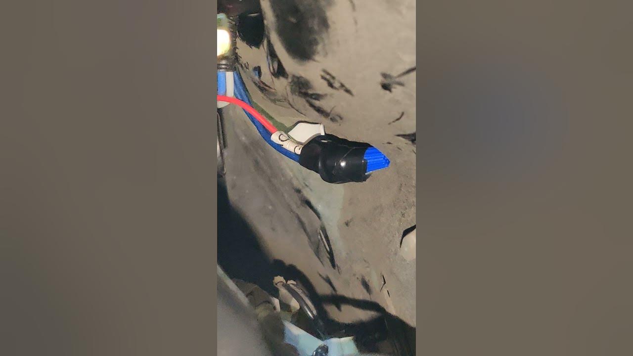 Toyota FJ DRL Daytime Running Light Fuse tap. Disclaimer do at your own