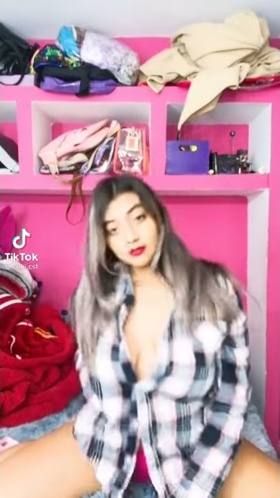 اندر ايدج جسمها ملبن👙🔞🤤