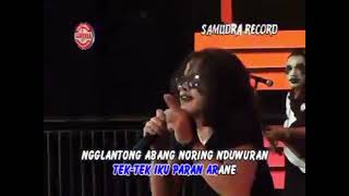 Ontonge Anang Karaoke 