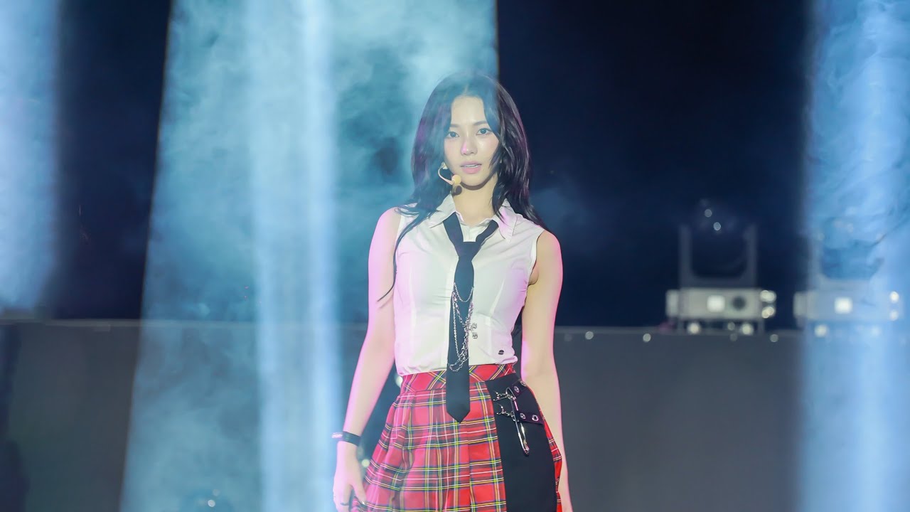 [4K] 250921 에스파 카리나 (aespa KARINA) - 'Whiplash' 직캠 (aespa KARINA FOCUS Fancam) | KB조이올팍페스티벌