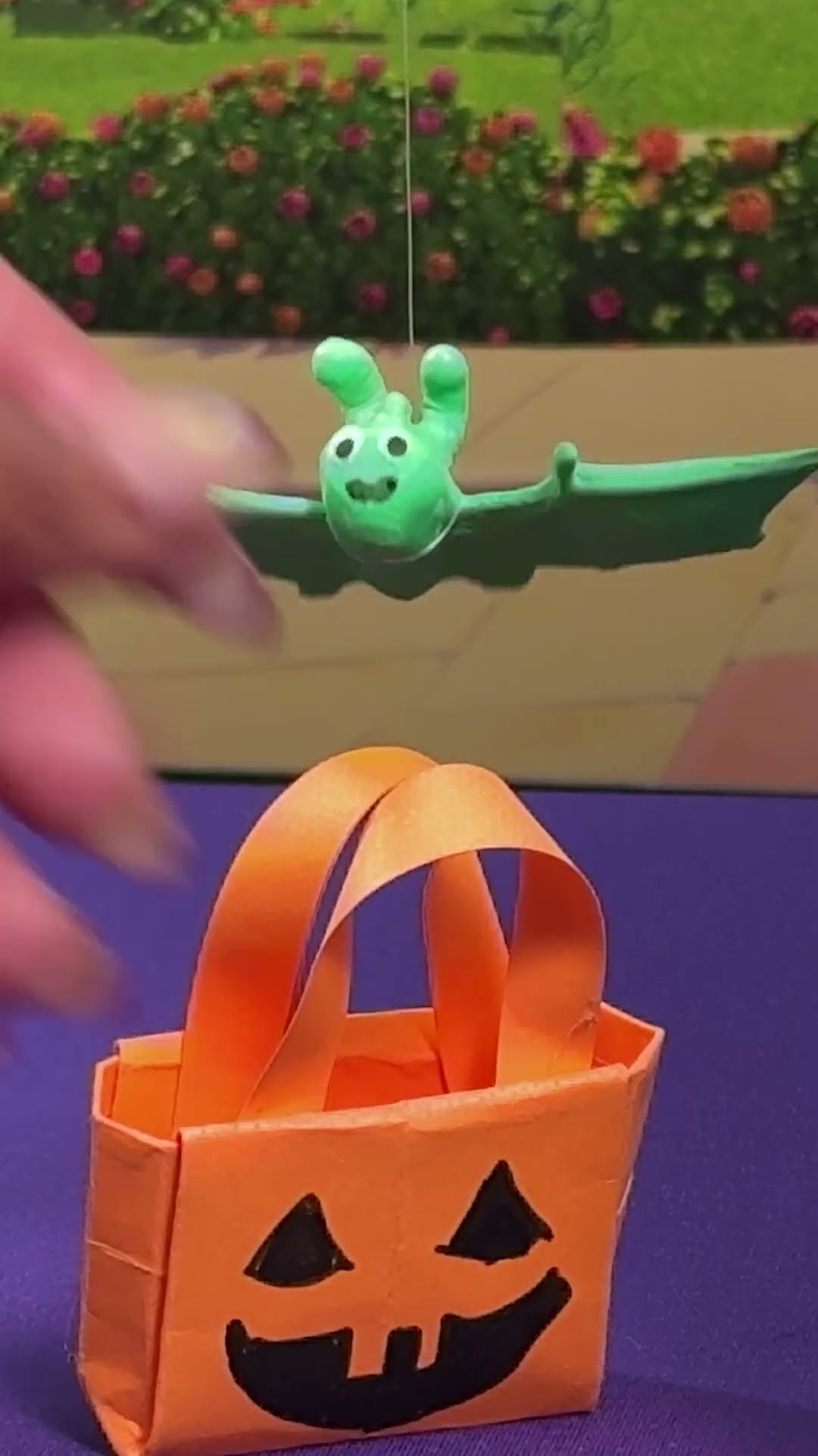Trick or Treat! It's an Orphle Halloween! ?? #morphle #halloween #toys
