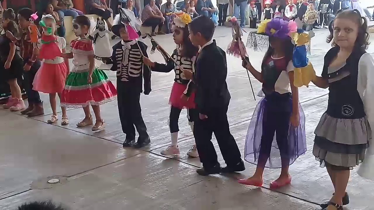 Baile de Día de muertos YouTube