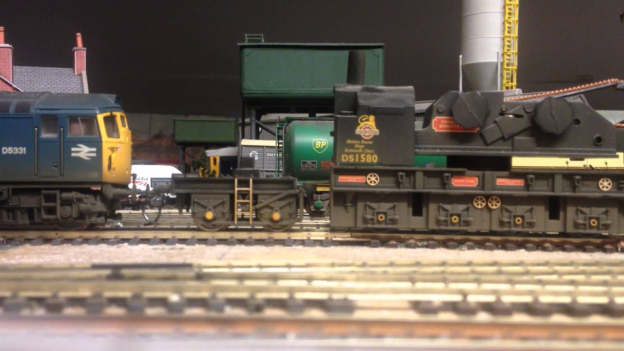 Kadee Coupling Fitted to Heljan Class 26 and Hornby Breakdown Crane