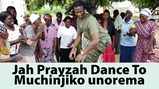 Jah Prayzah Dance to muchinjiko unorema with his mother