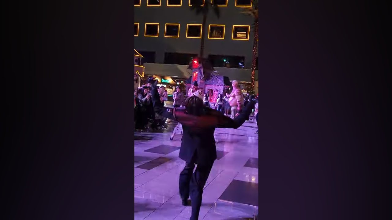 [24.09.30]LOTTE WORLD HALLOWEEN '더 마리오네트' '피에롯' 'THE MARIONETTE' PIERROT second PRESHOW(phone)