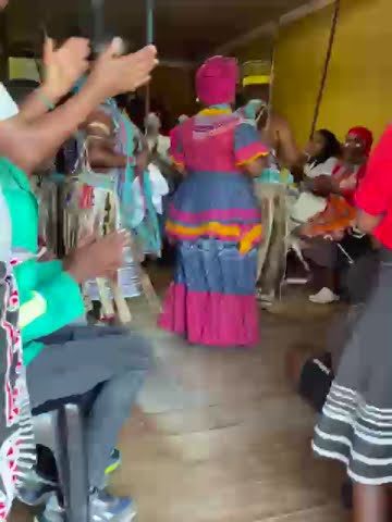 IINKONJANE ZOOFAKU - NGASEMLANJENI  #amaweleoofaku #africa #iinkonjanezoofaku #amagqirha #culture