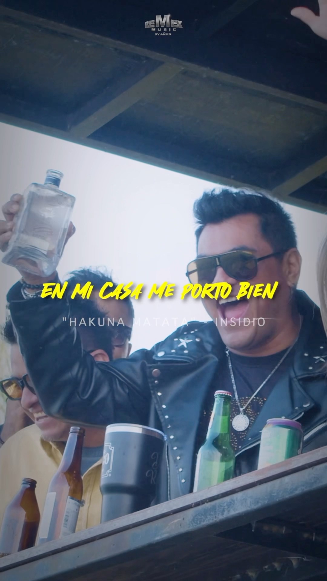 Quiero ponerme Happy, pásame una caguama... ??#HakkunaMatata de Insidio ? ¡DALE PLAY!