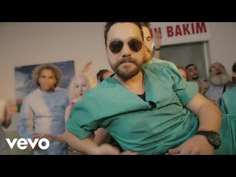 Oğuzhan Uğur - Biyolojik Unsur