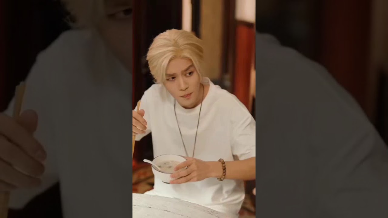 Yu Gao និង Weisen Li