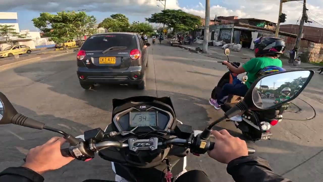 Regreso a casa del trabajo después de poner la farola 16 de Diciembre de 2025