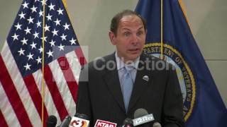 VA SECY VISITS PHOENIX VA HOSPITAL (WALKUP)
