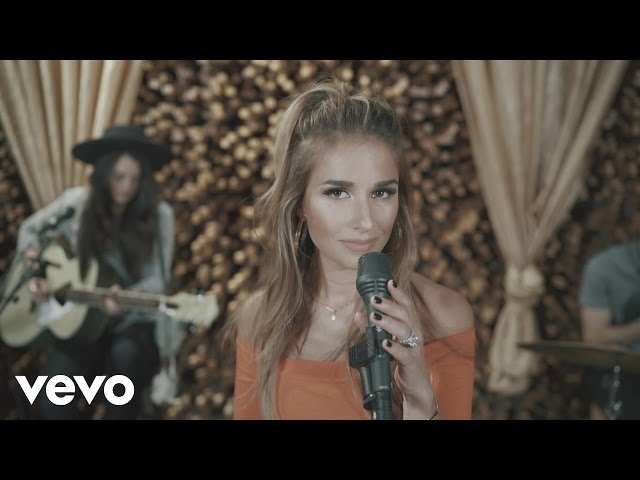 Jessie James Decker - Too Young to Know (Live from Blackbird Studios) class=