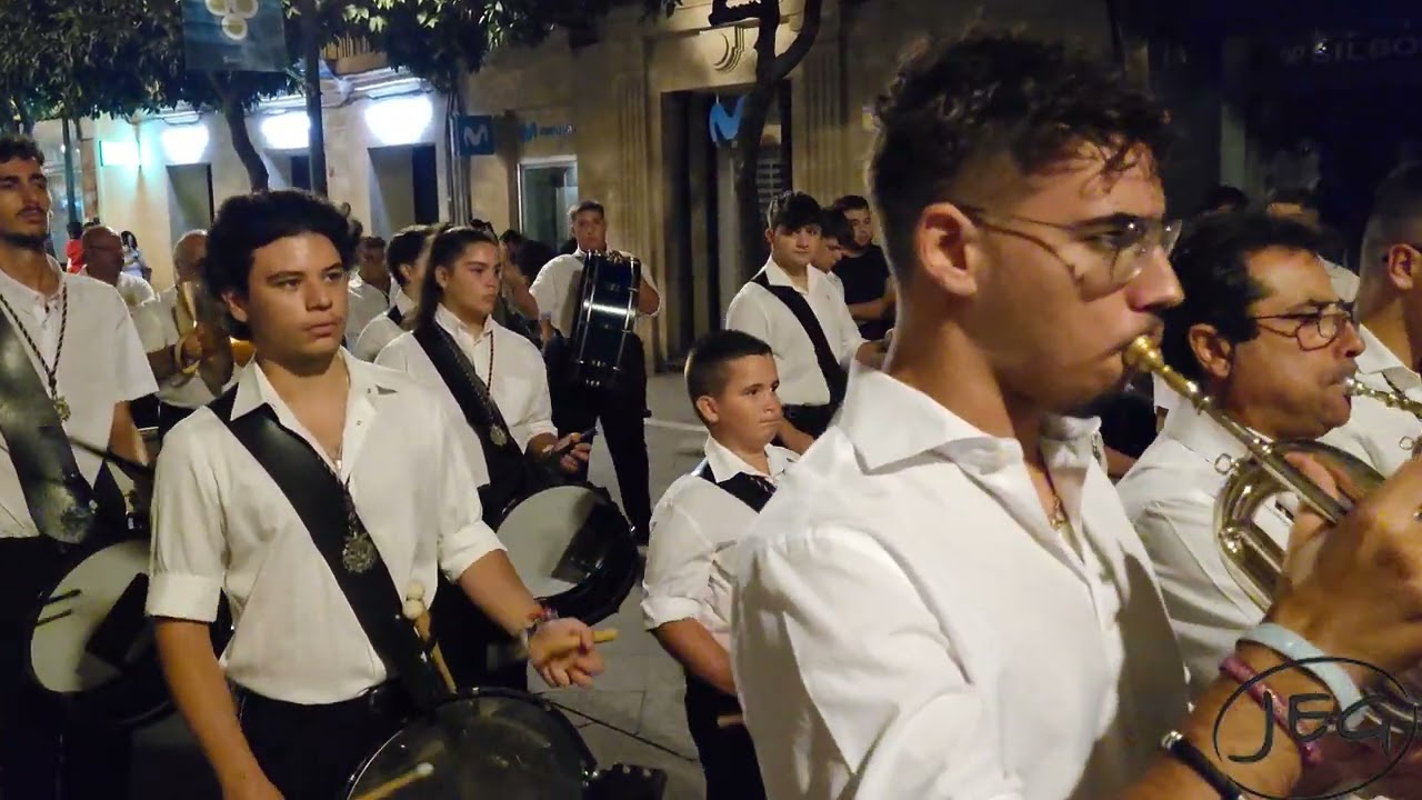 Agrupación Musical Santísimo Cristo de la Clemencia de Jerez toca De Vuelta al Porvenir