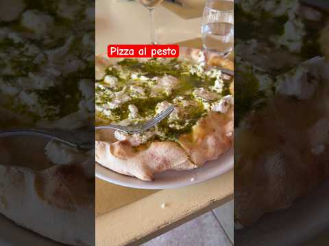 PIZZZA AL PESTO CHI VUOLE FAVORIRE?