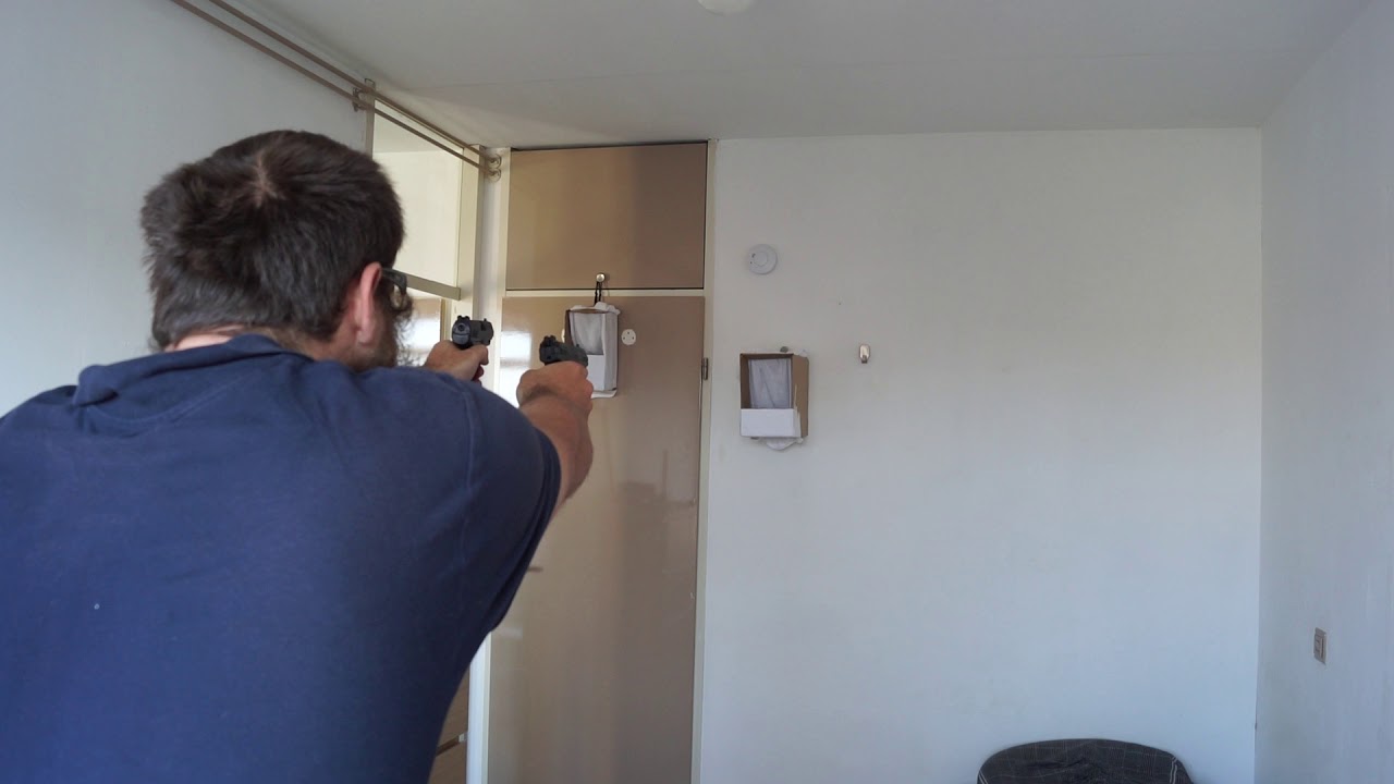 Airsoft dual wielding aiming practise YouTube