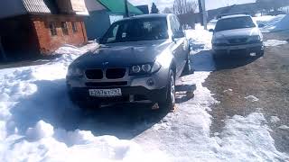 Купил BMW X3 E83. У которого стучит колено. Разборка бампера, телевизора, отключение радиатора.