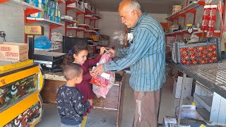 Marjan's efforts for the family: selling waste and buying food: