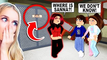I Had To HIDE From The BEAST In Flee The Facility! (Roblox)