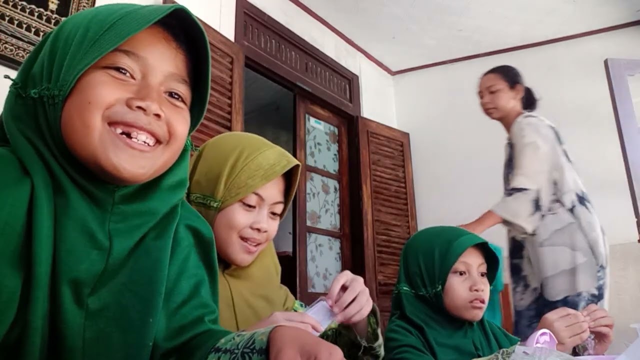 Kidung dan mba Naura bikin DIY gantungan kunci bersama teman |14 Januari 2026|