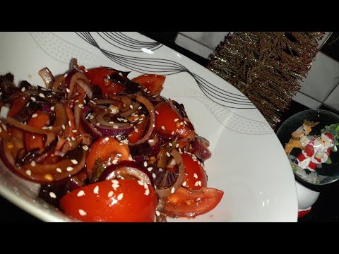 Evdə olan erzaqlarla hazırlanan salat🍅 Nar şərablı pomidor salatı./// Nar ekşili domates salatası