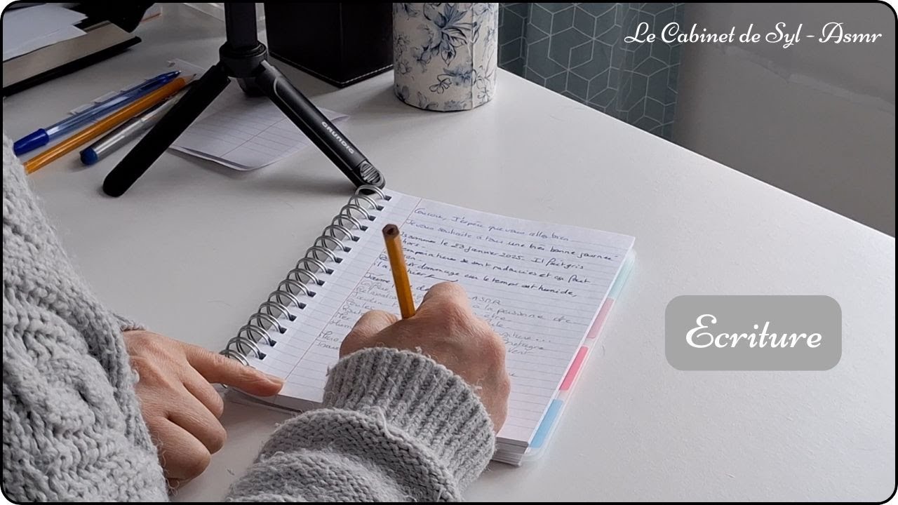 ASMR FR - Ecriture avec stylos et crayons à papier (chuchotement)