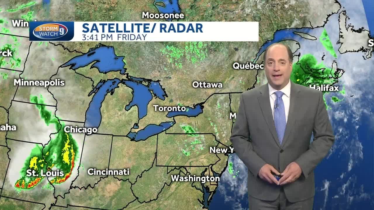 manchester united Weekend outlook: Weather warms through weekend