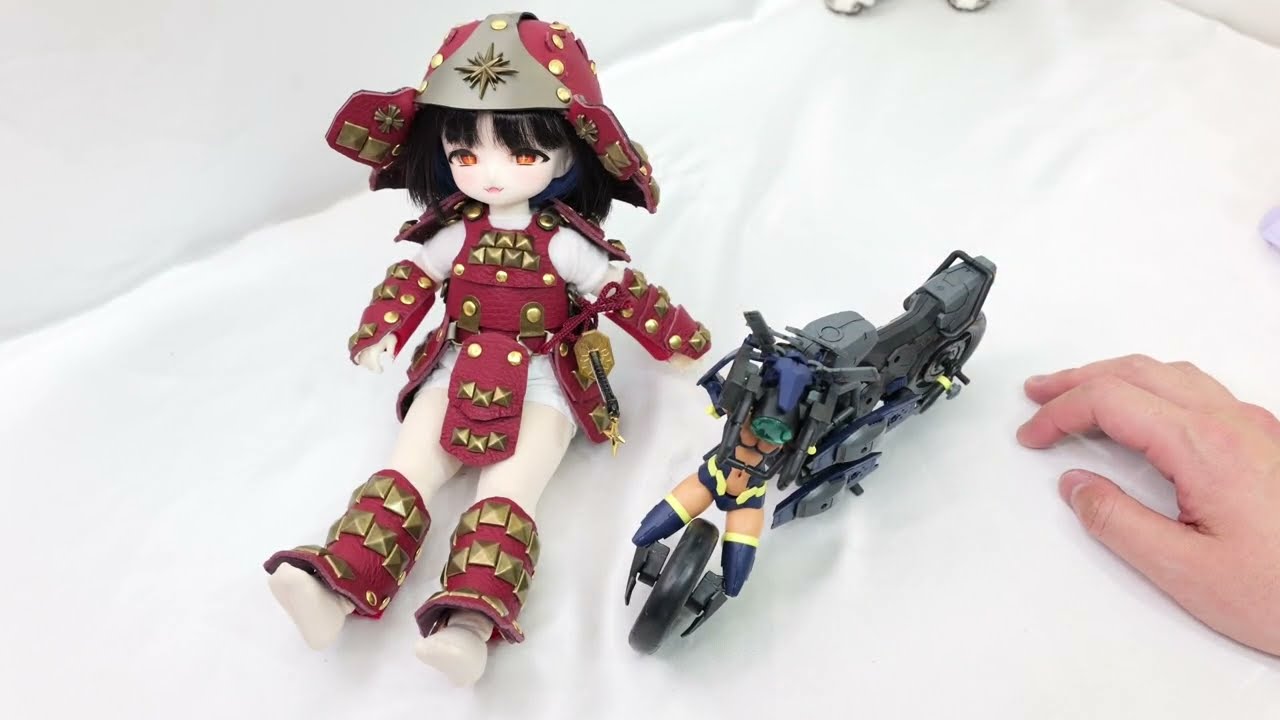 お人形セット、３体、お洋服 Introducing the Japanese-Style Armor Set for TinyFox and 1/6 Scale