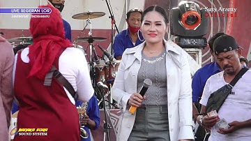 DI GRAYANG LAKA VOC.SUSY ARZETTY LIVE SHOW SEGERAN IM HAJAT BPK.SAHUDI/ IBU BAENAH NMS