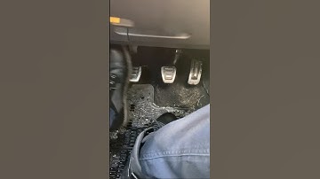 The Secret to Not Stalling a Manual Transmission Car #Shorts