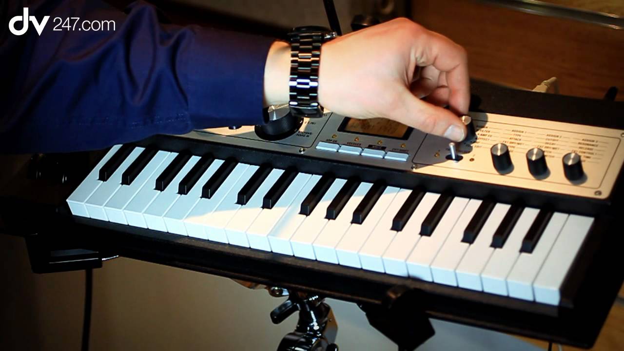 KORG microKORG XL シンセサイザー Korg Microkorg xl - YouTube