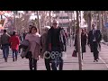 Ora News - Plazh në Vlorë, akull në Pukë