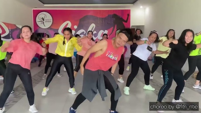 Modellar bilan jinsiy aloqa HD video